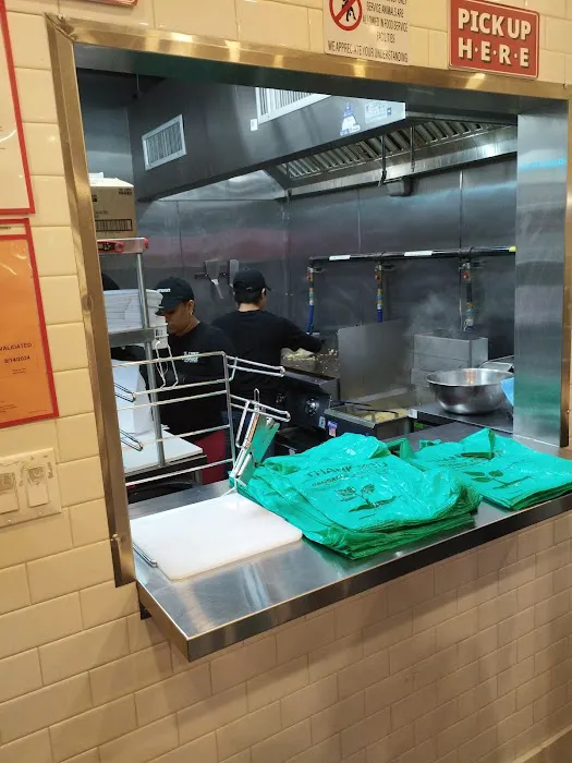 7th Street Burger 86th Street Picture 8