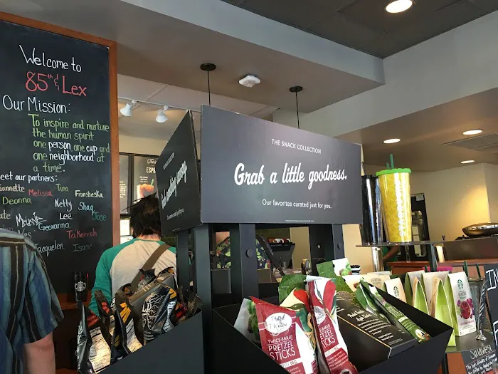 Starbucks Picture 6