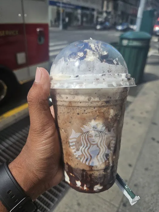 Starbucks Picture 5