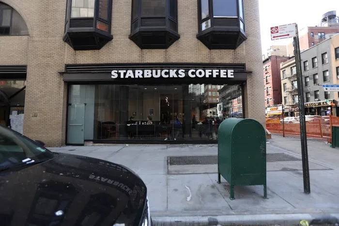 Starbucks Picture 8