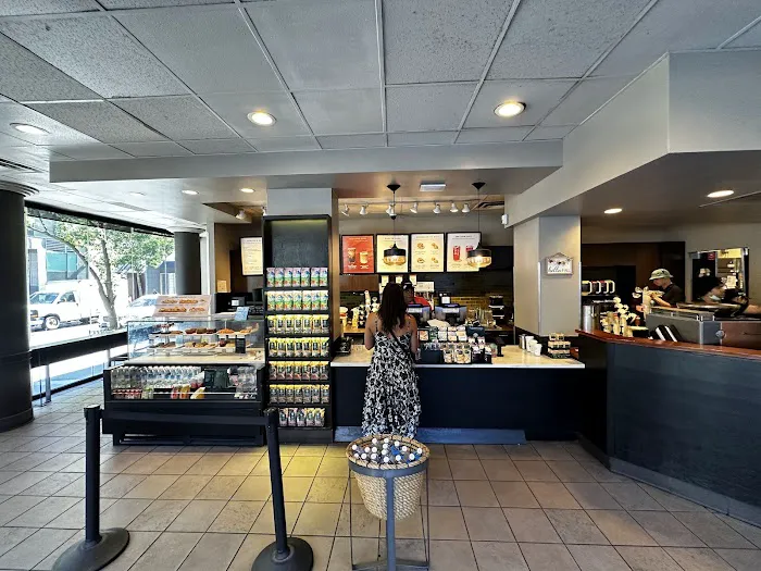 Starbucks Picture 7