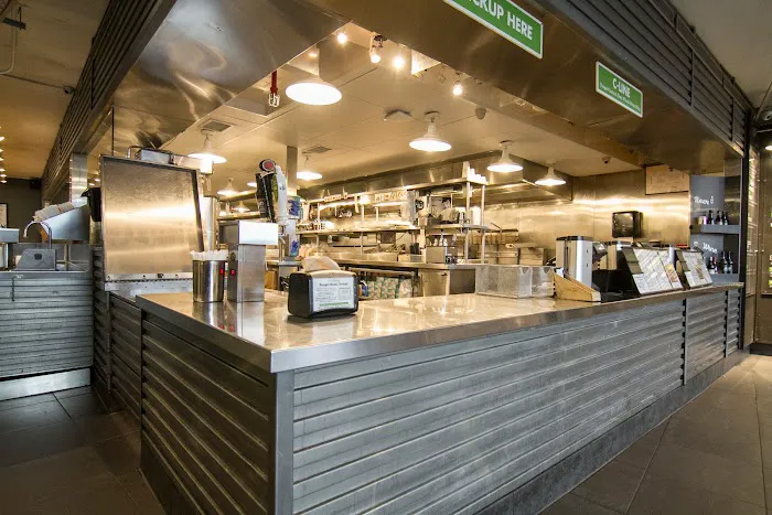 Shake Shack Upper East Side Picture 10