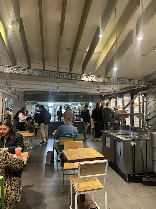 Shake Shack Upper East Side Picture 8