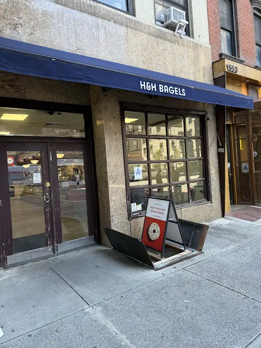 H&H Bagels Picture 10