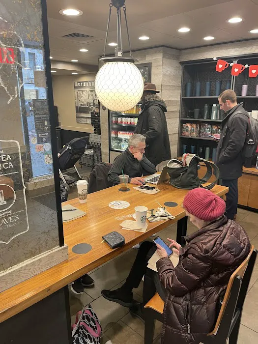 Starbucks Picture 10