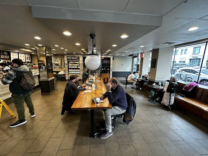 Starbucks Picture 2