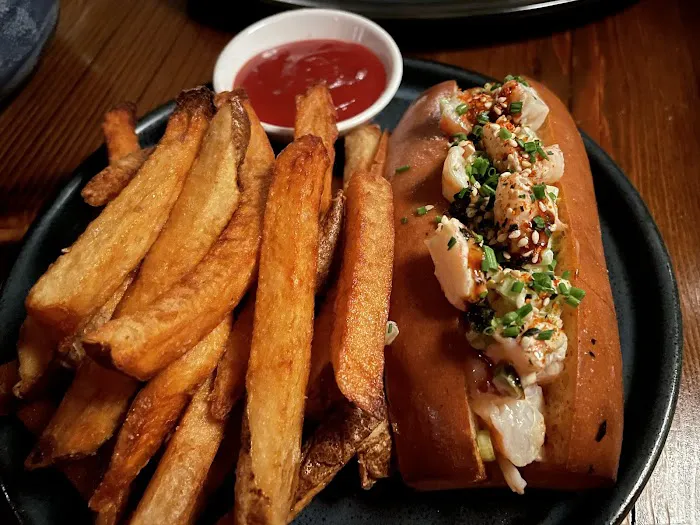 Crave Fishbar Upper East Side Picture 4