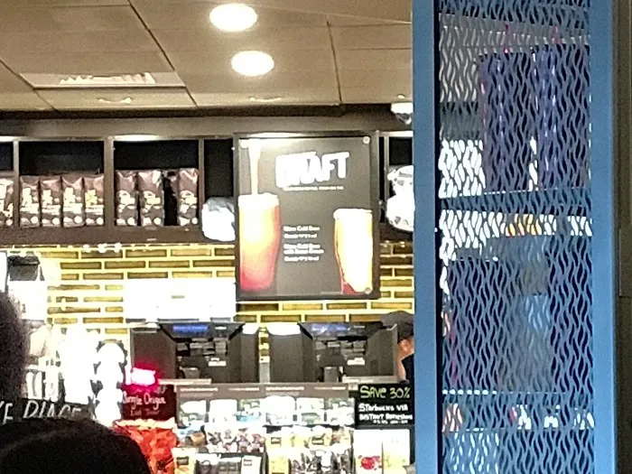 Starbucks Picture 3