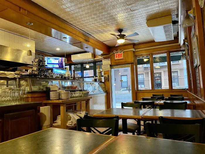 Gino's Pizza Picture 9
