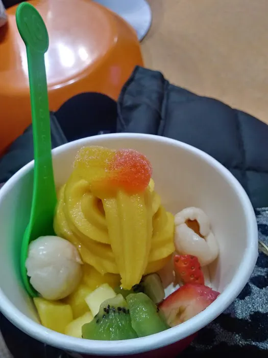 16 Handles Picture 7