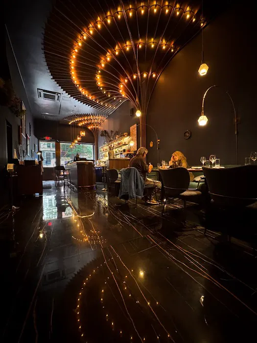 Aves Thai & Asian Fusion restaurant Picture 7