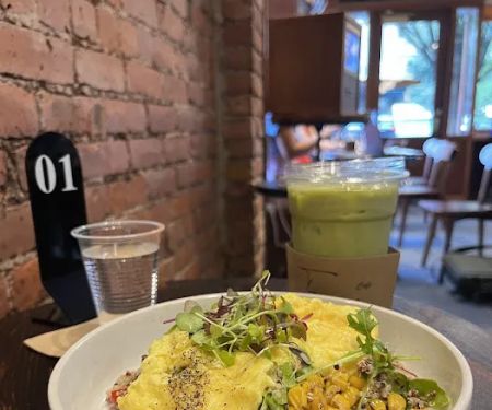 Frame Cafe Broadway