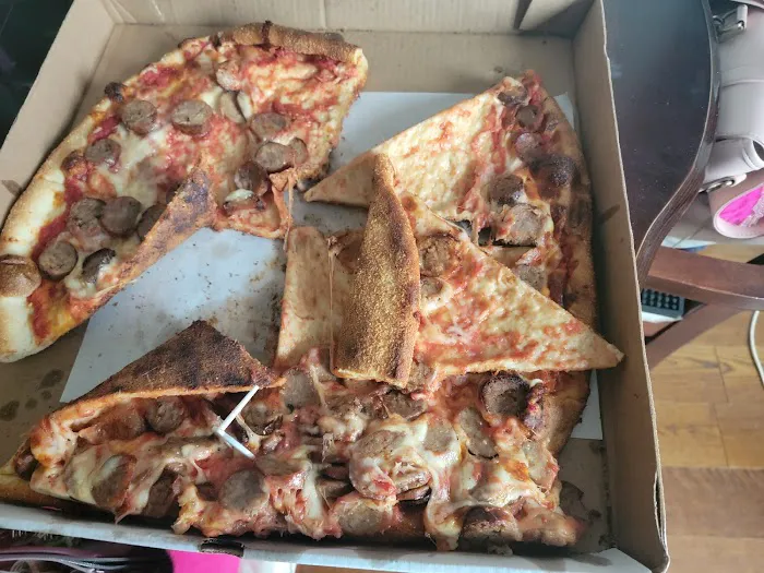 Little Italy Pizza Picture 9