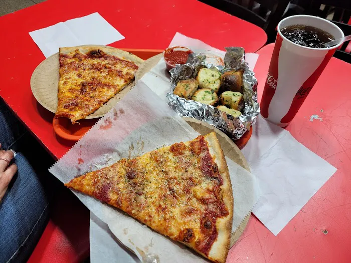 Little Italy Pizza Picture 7