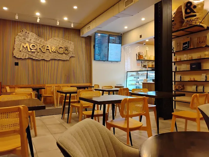 Moka & Co Picture 3
