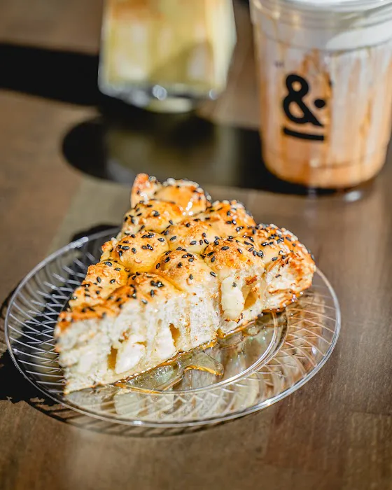 Moka & Co Picture 4