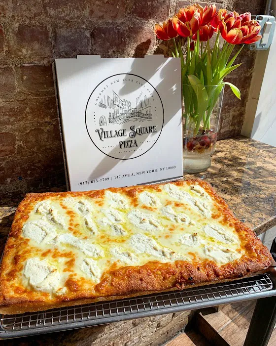 Village Square Pizza - Upper West Side Picture 3