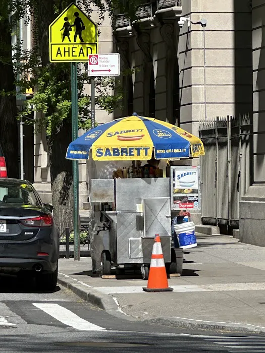 Billy’s Hot Dog Cart Picture 7