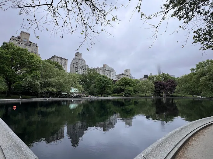 Central Park cafe Picture 1