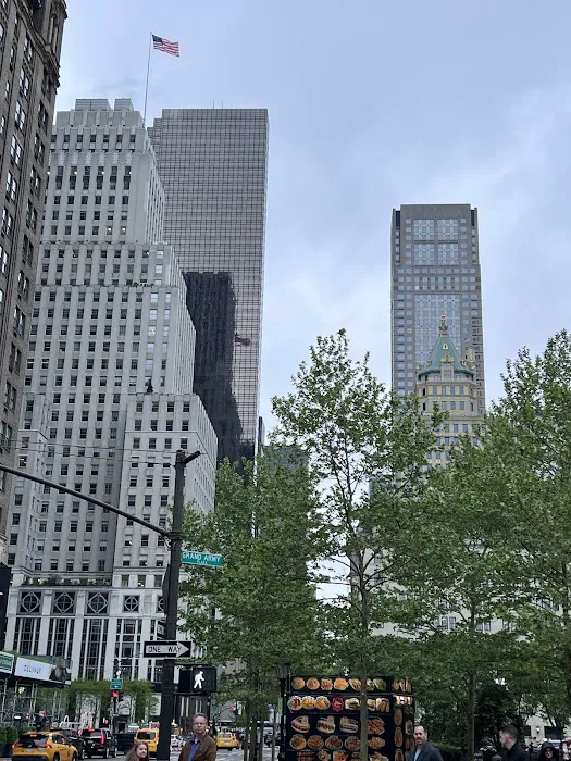 Central Park cafe Picture 4