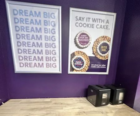 Insomnia Cookies