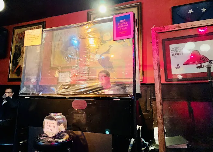 Brandy's Piano Bar Picture 8