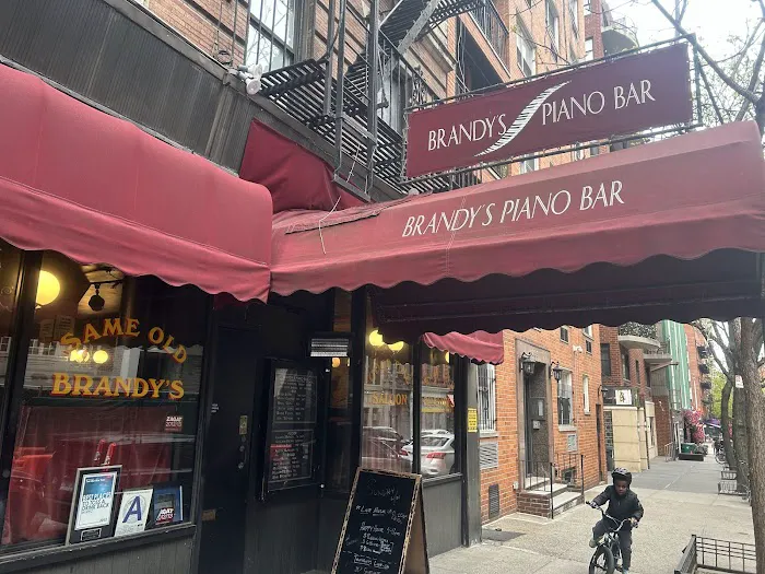 Brandy's Piano Bar Picture 4