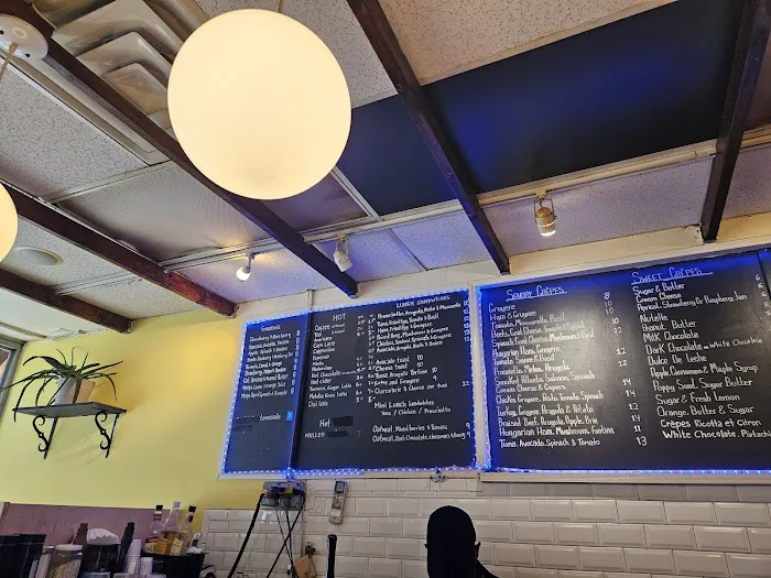 Bonjour Crepes & Wine Picture 8