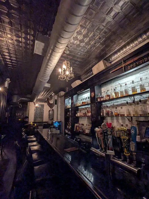 Caledonia Bar Picture 9