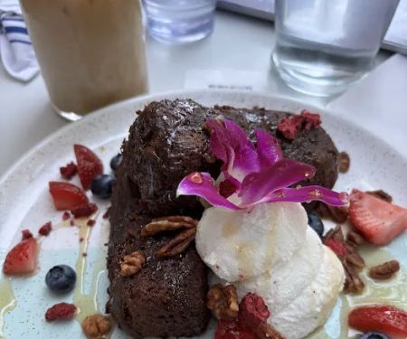 Bluestone Lane Upper East Side Cafu00e9