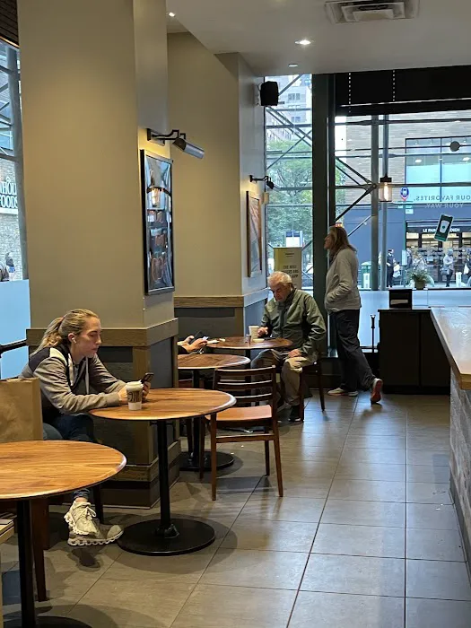 Starbucks Picture 7