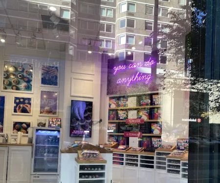 Baked by Melissa - East 86th St