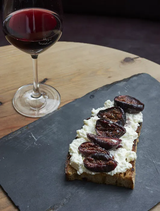 Eli's Essentials And Wine Bar Picture 7