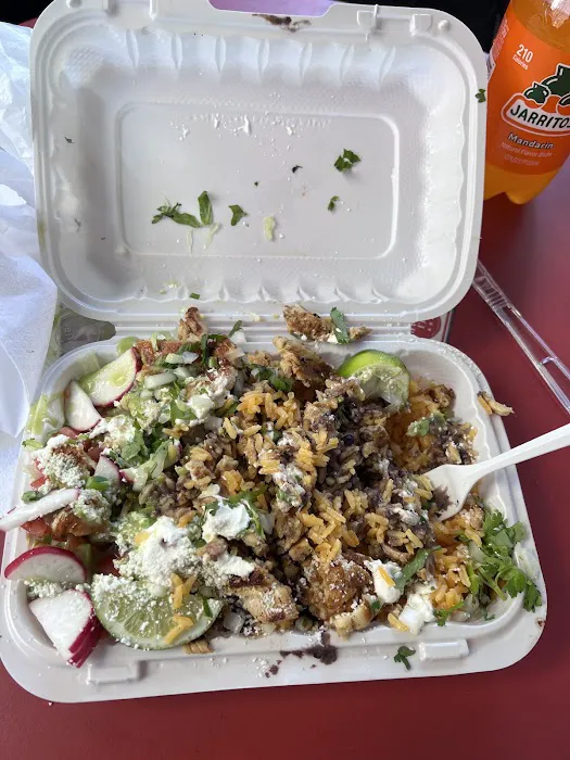 Tacos y Quesadillas Picture 5