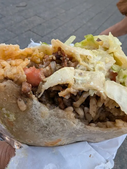 Tacos y Quesadillas Picture 3