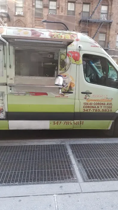 Tacos y Quesadillas Picture 6