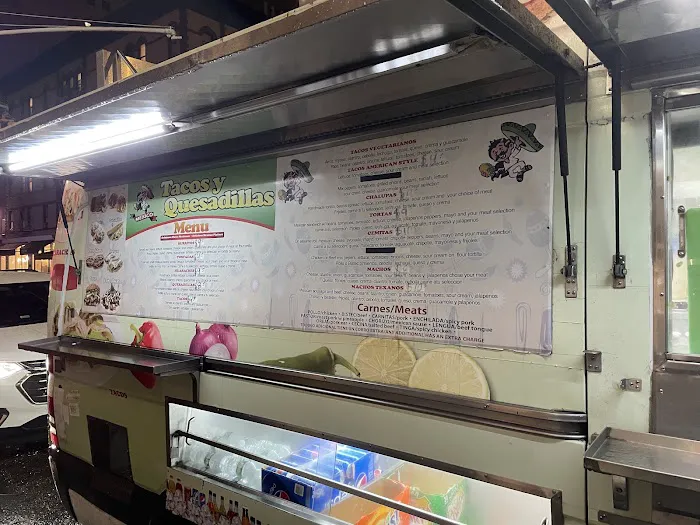 Tacos y Quesadillas Picture 1