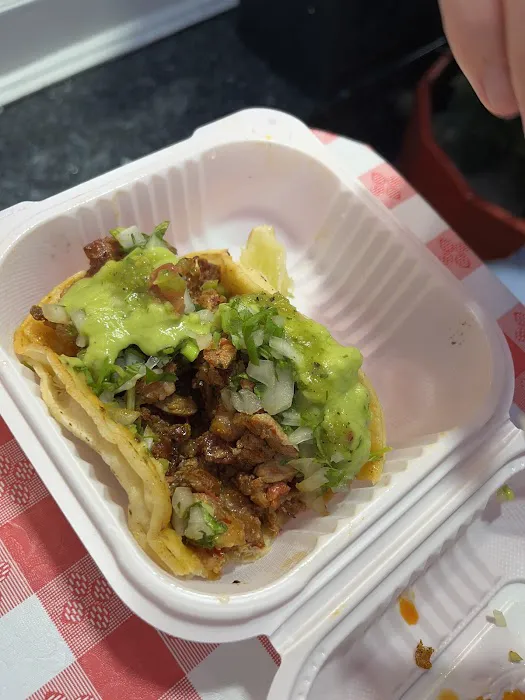 Tacos y Quesadillas Picture 2