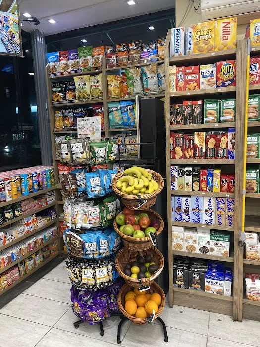 Fresh Bites & Juice Bar Picture 7