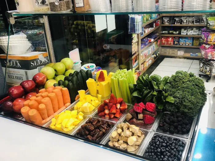 Fresh Bites & Juice Bar Picture 2