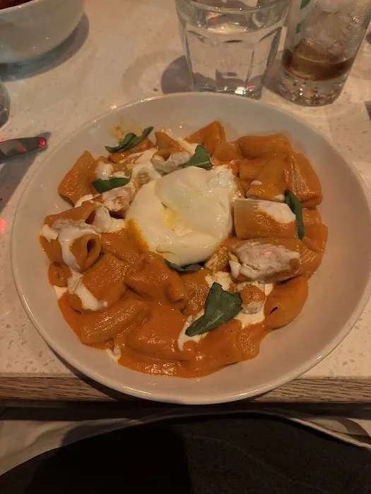 La Pecora Bianca UES Picture 2