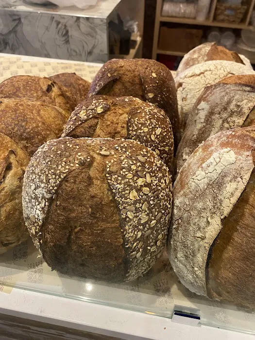 Patis Bakery Picture 8