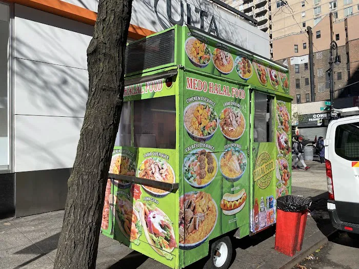 Medo Halal Food Cart Picture 7