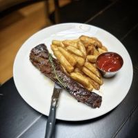 Fumo Upper East Side ico