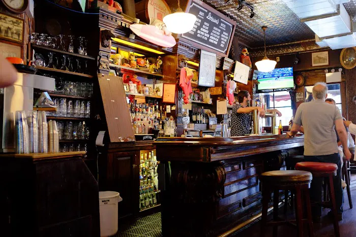 Dorrian's Red Hand (NYC) Picture 4