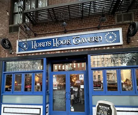 Horn's Hook Tavern