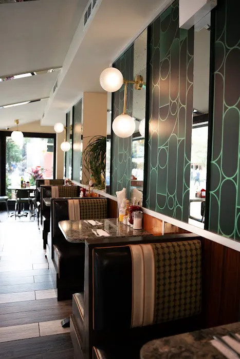 Gracie's Diner Picture 8