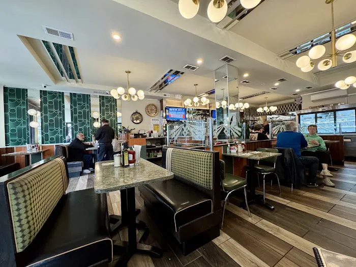 Gracie's Diner Picture 4
