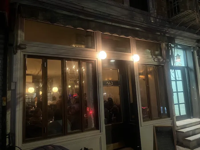 Bar Florine Picture 7