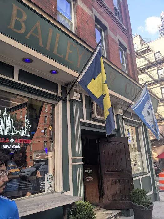 Bailey's Corner Pub Picture 2